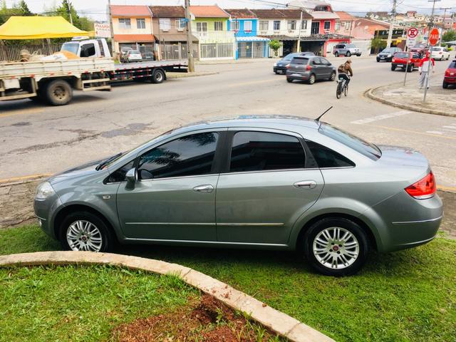 Fiat Linea Hlx 1.9 Manual 2010 - Foto 5