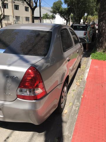 Vendo Toyota etios sedã x 1.5 - Foto 3