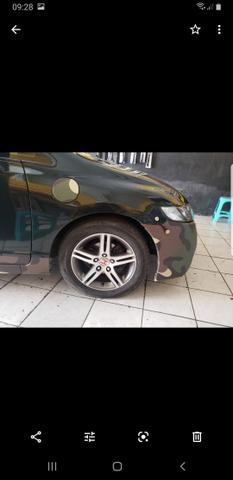 Vendo um Civic na revi, em estado de novo todo esportivo esse é meu zap *