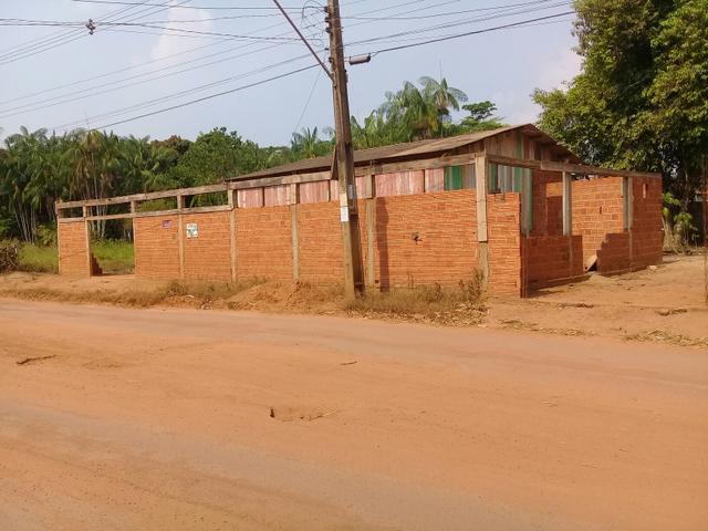 Vendo uma casa ou trocar por carro