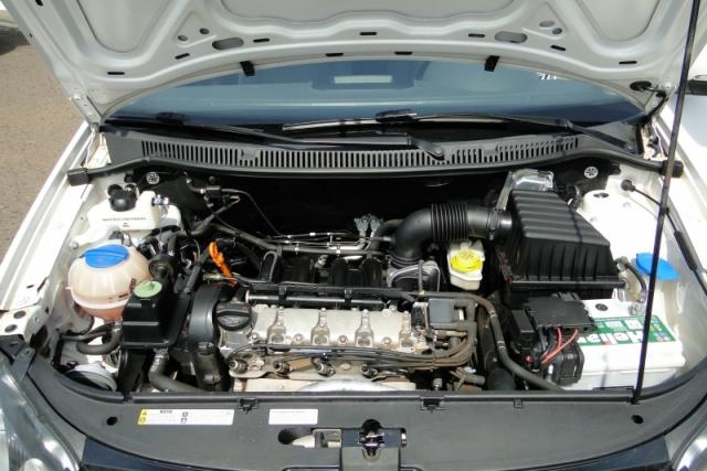 VOLKSWAGEN POLO 1.6 MI 8V FLEX 4P MANUAL. - Foto 14