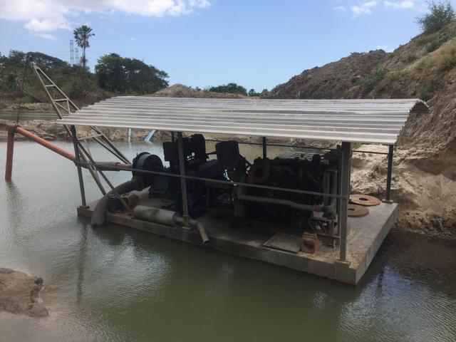 Draga para extração de areia
