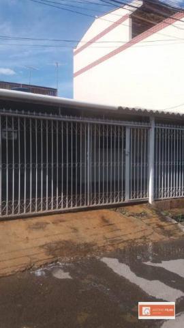 Casa de 3 quartos perto da via estádio