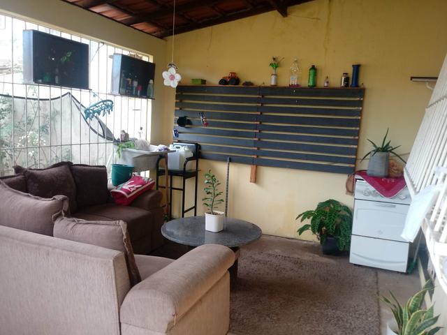 Vendo uma casa com 2 lotes 480metros quadro - Foto 5