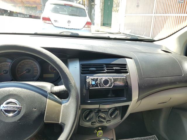 Nissan Livina 1.8 Flex Automático Completo 2010 - Foto 4
