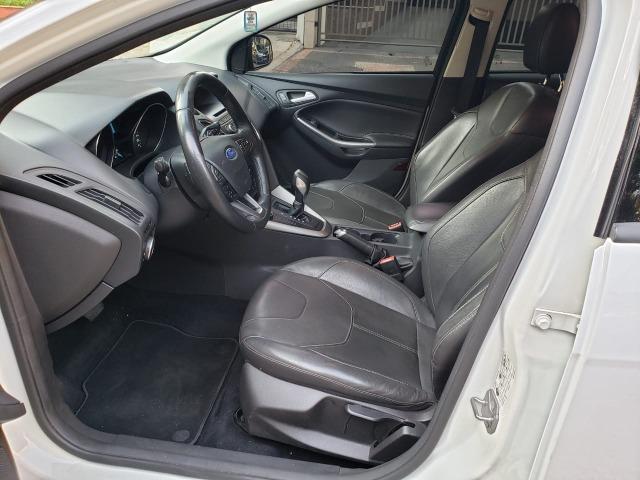 Focus Sedã Fastback SE Plus AT 2016 - Foto 11