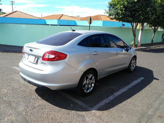 Vendo New Fiesta 1.6 SE Prata Sedan12 Top de linha (Oportunidade ) - Foto 3