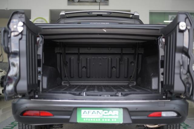 FIAT TORO VOLCANO 2.0 16V TURBO DIESEL 4WD AT9/2017 - Foto 16