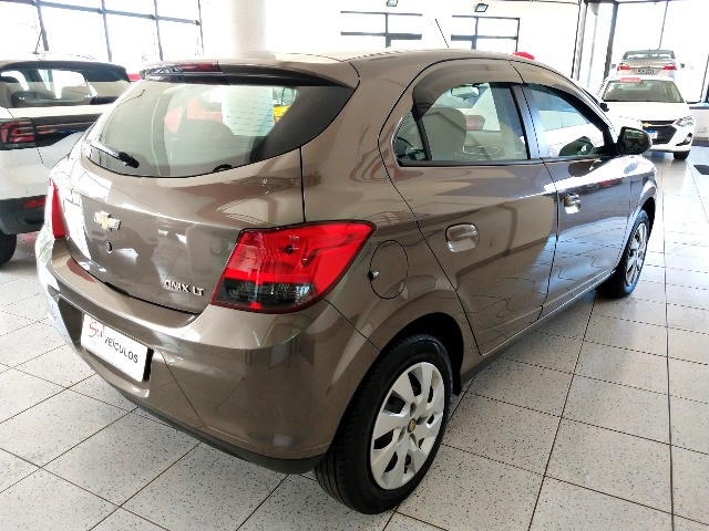 Chevrolet Onix 1.4 LT - Foto 3