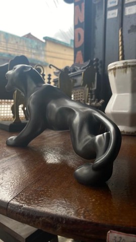 Antiga pantera negra de gesso  - Foto 5