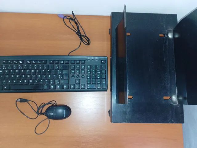 SUPORTE PARA CPU, TECLADO E MOUSE, NOVINHOS 