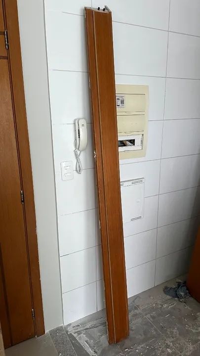 Porta de correr em MDF na cor madeira  - Foto 2