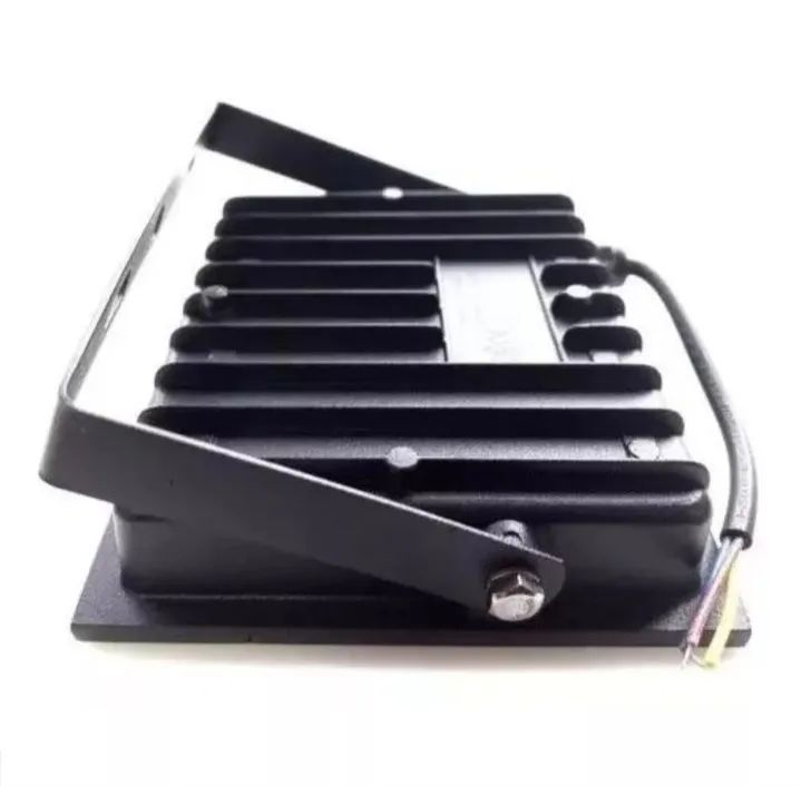 REFLETOR RGB 100W  - Foto 2