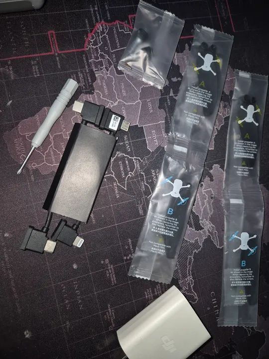 Drone DJI Mini 2 Se - Combo Fly More - Foto 5