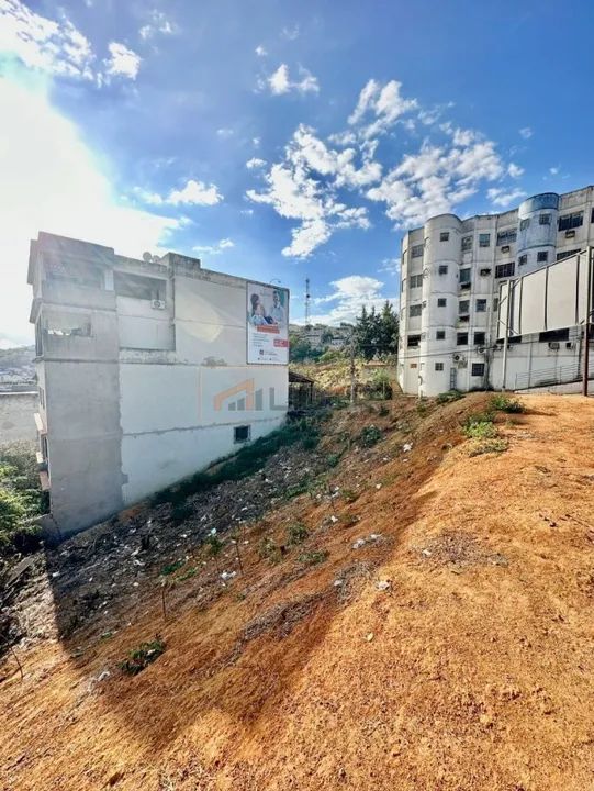 Lote Comercial em frente a Santa Casa - Foto 2