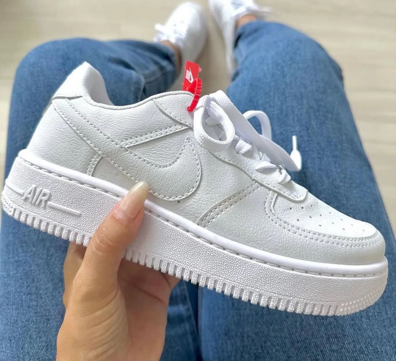 Tênis Nike Air Force Branco tradicional 