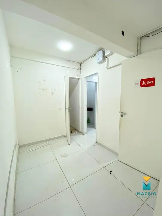 Alugo excelente prédio comercial na antiga Av. Amélia Rosa - Foto 10