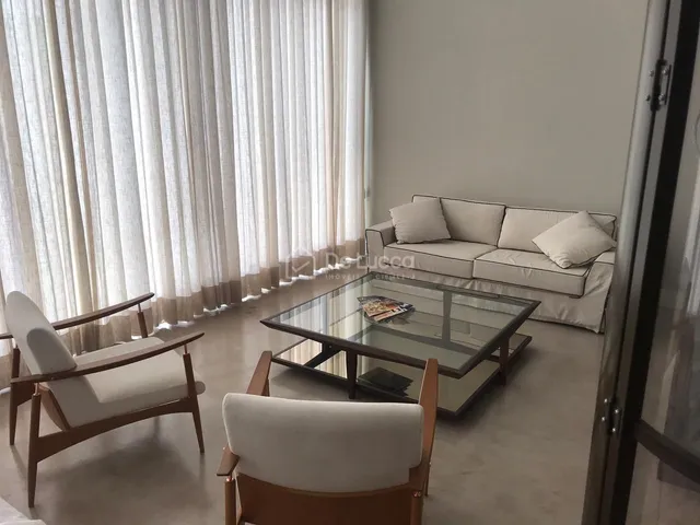Casa a venda no Condomínio Estancia Eudóxia em Campinas.