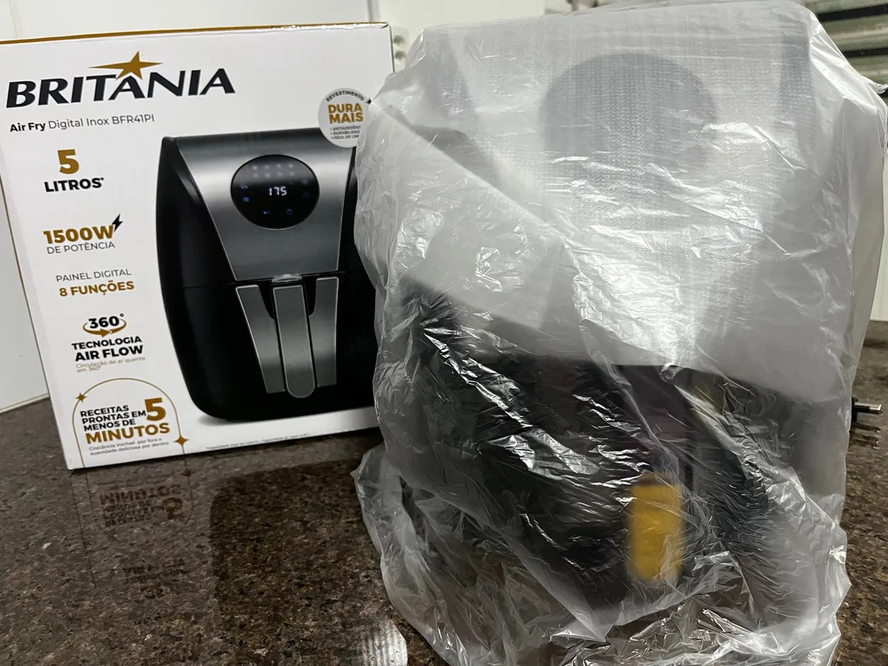 Fritadeira Air Fryer Digital Inox Britânia 5 Litros