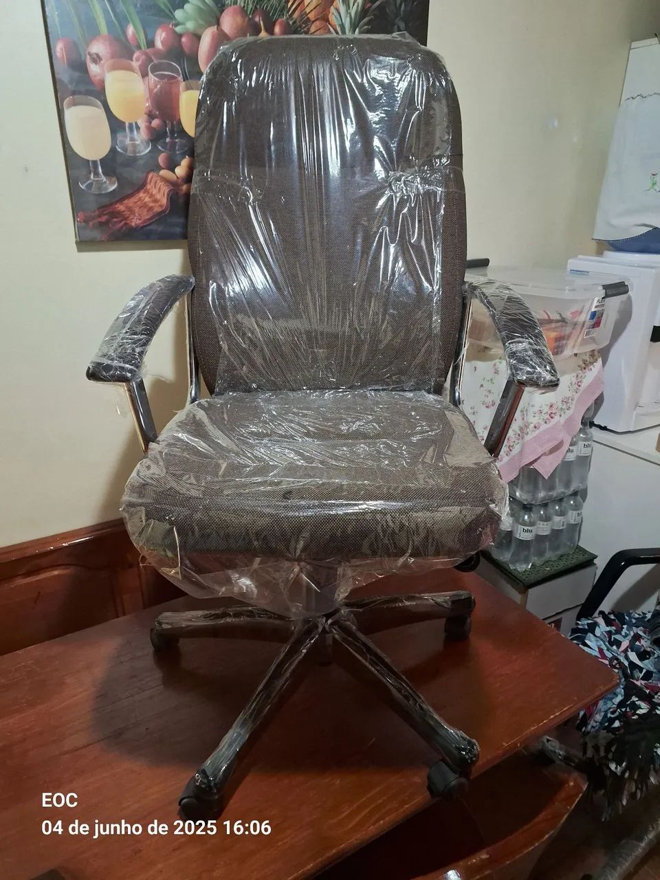 Cadeira semi nova 