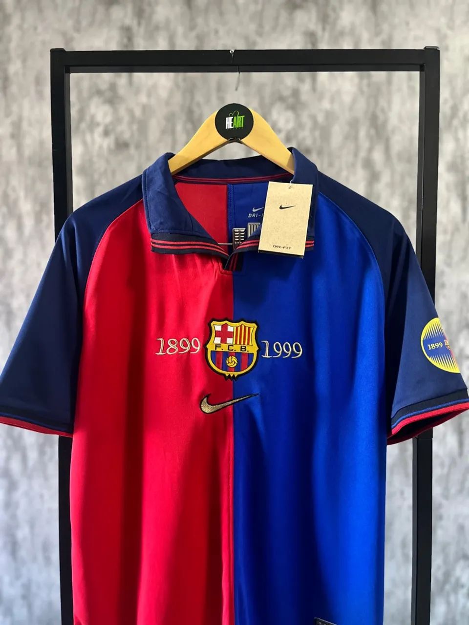 Camisa do Barcelona retrô 1999 100 anos - Pronta entrega  - Foto 2