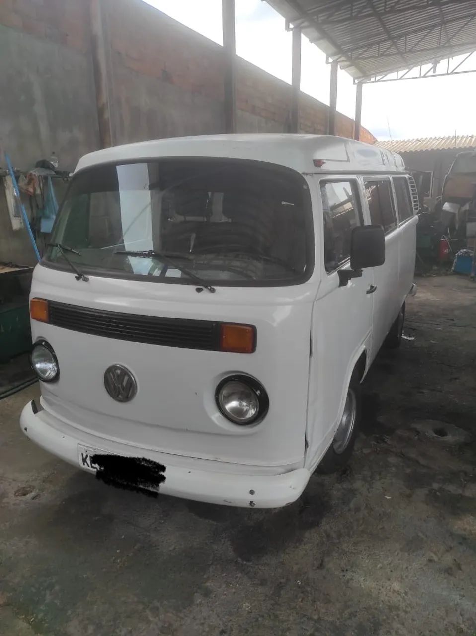 Volkswagen Kombi Escolar 1.6 MPI 2002