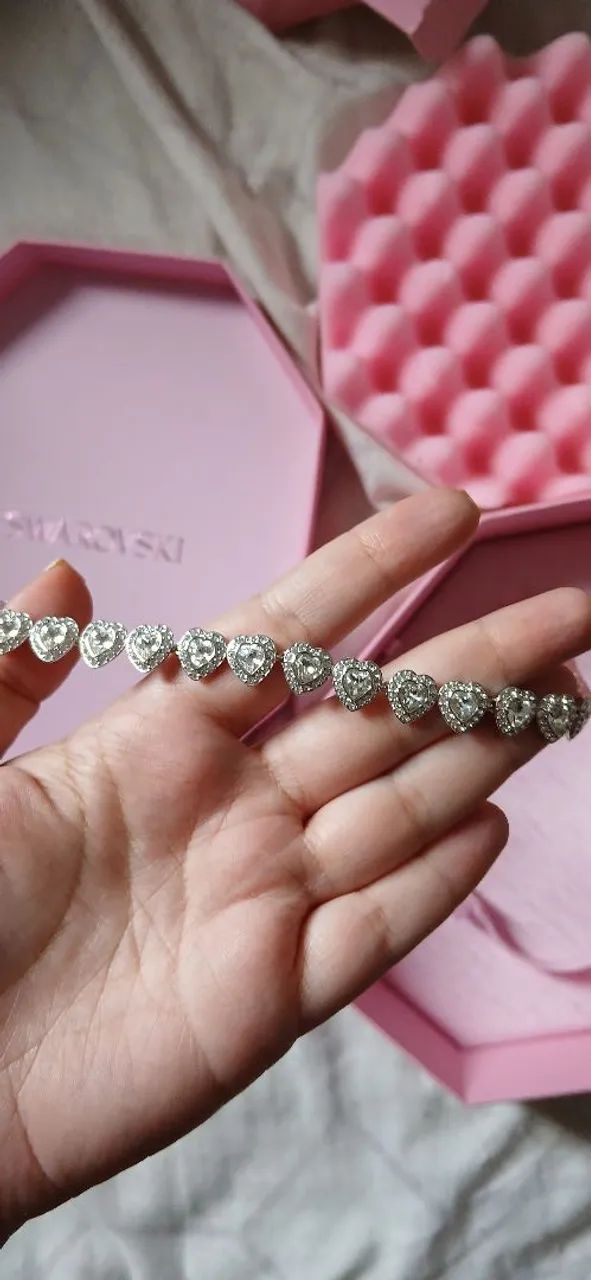 Colar Swarovski Ariana Grande corações original 