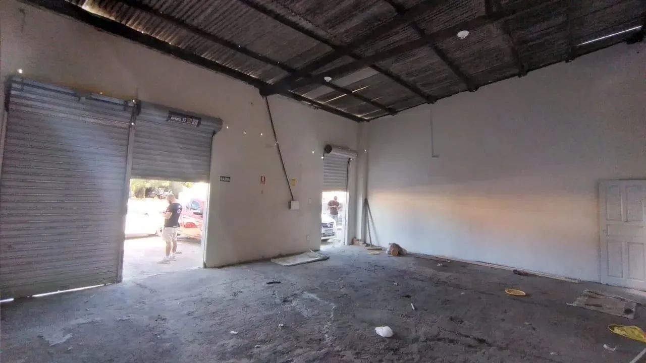 GALPÃO À VENDA  BAIRRO INDUSTRIAL! - Foto 4