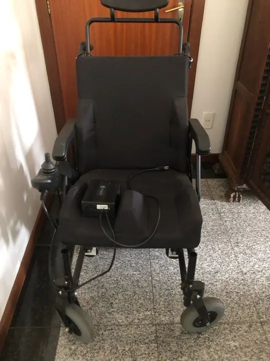 Cadeira de rodas motorizada Freedom - Foto 3