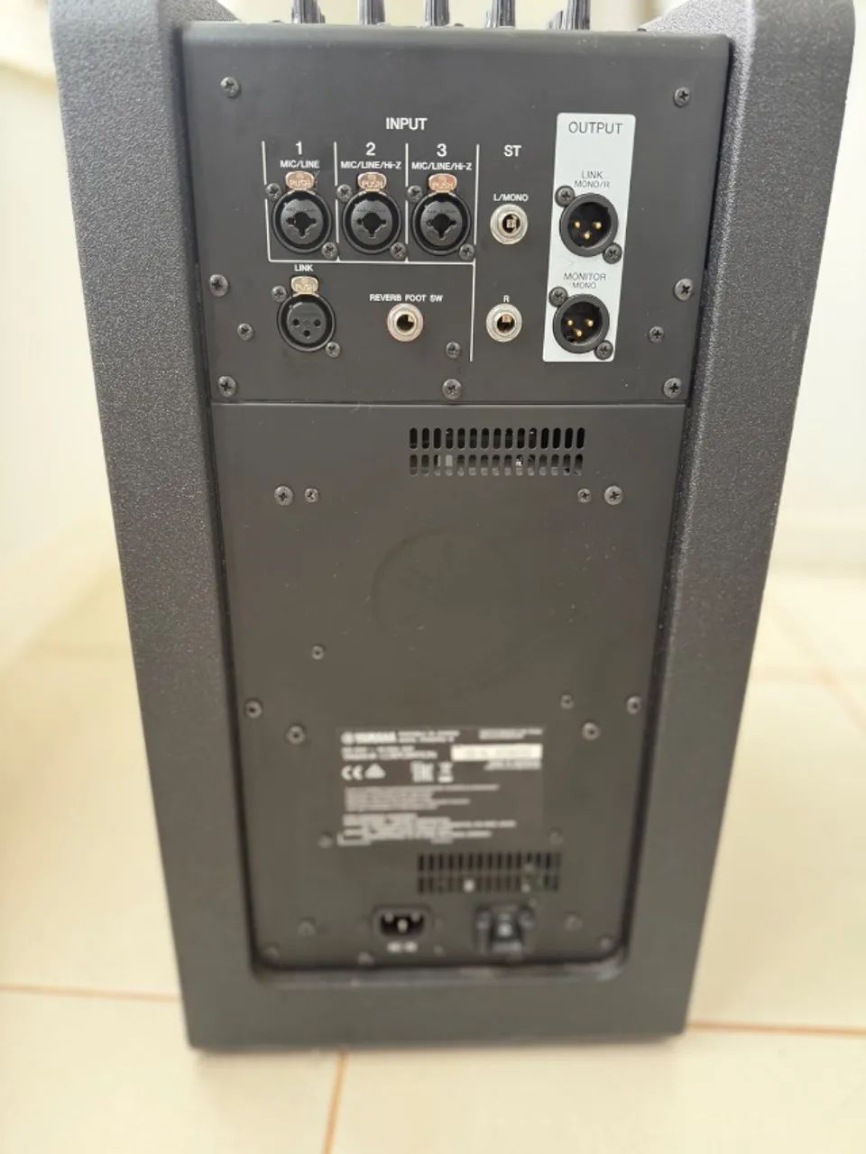 Caixa Som Yamaha Stagepass 1k 220V - Foto 5