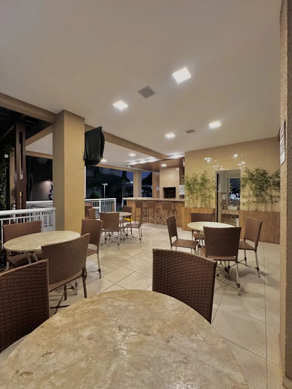 Apto  com três quartos sendo um  suíte em Messejana - 62m² - Foto 5