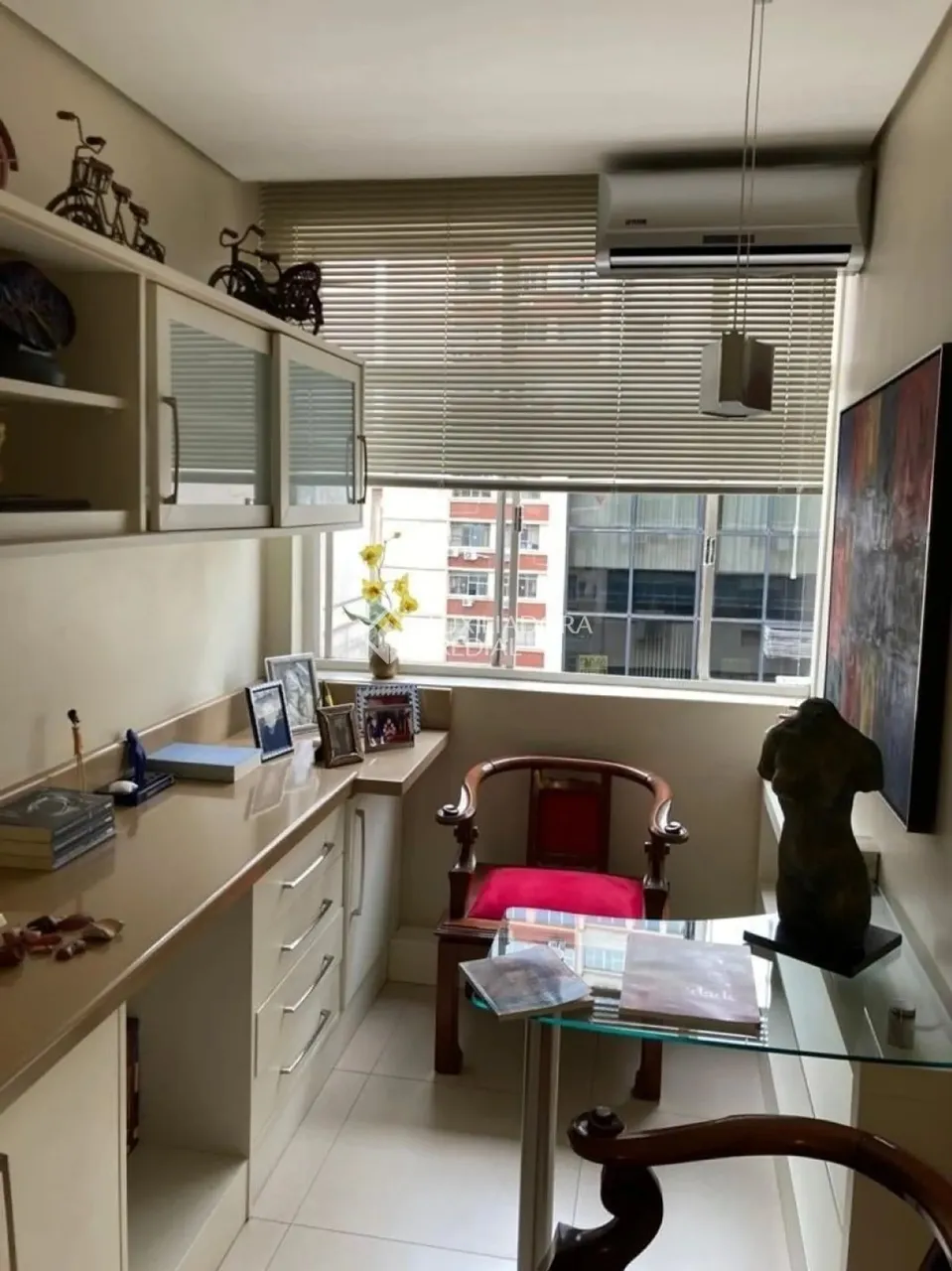 Sala comercial totalmente mobiliada