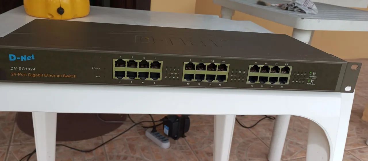 D-Net DN - SG 1024 24 PortGigabit