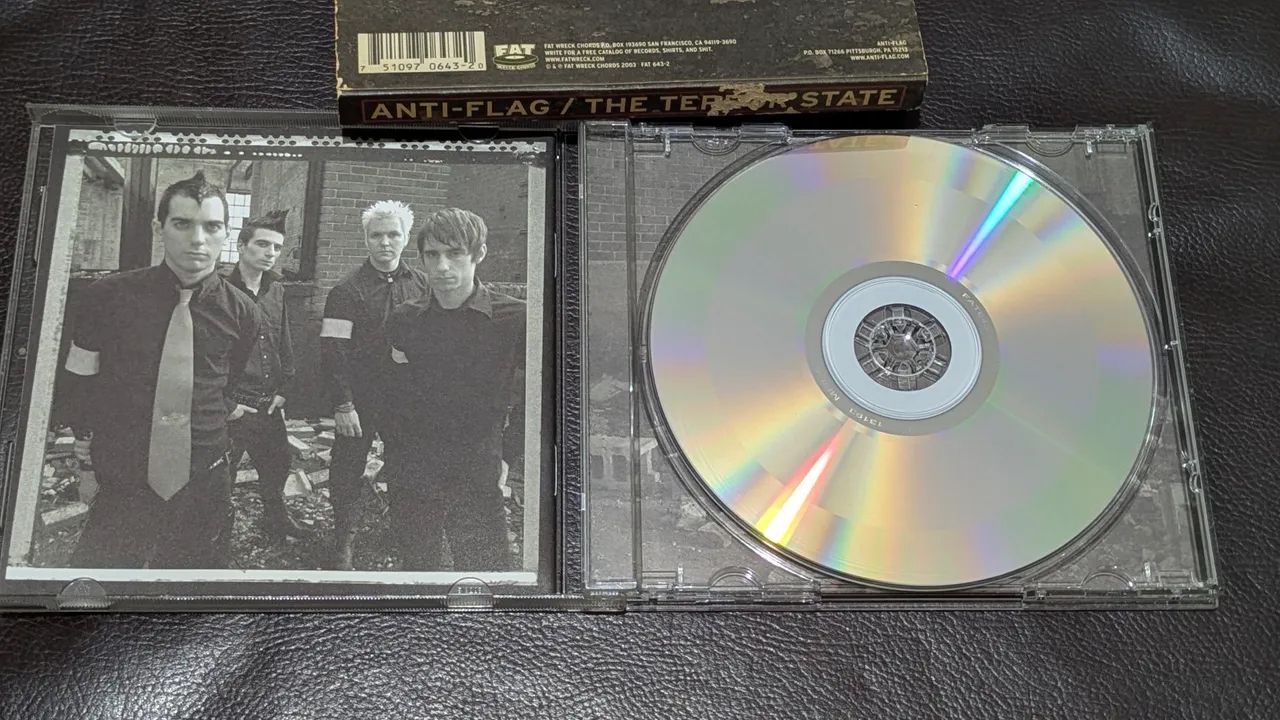 CD Anti-Flag - The Terror State (Importado c/ Luva) - Impecável - Foto 4