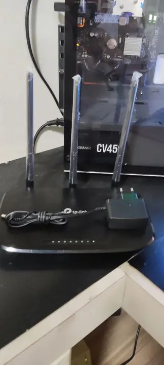 Roteador TP Link Wireless N  Modelo WR-949N