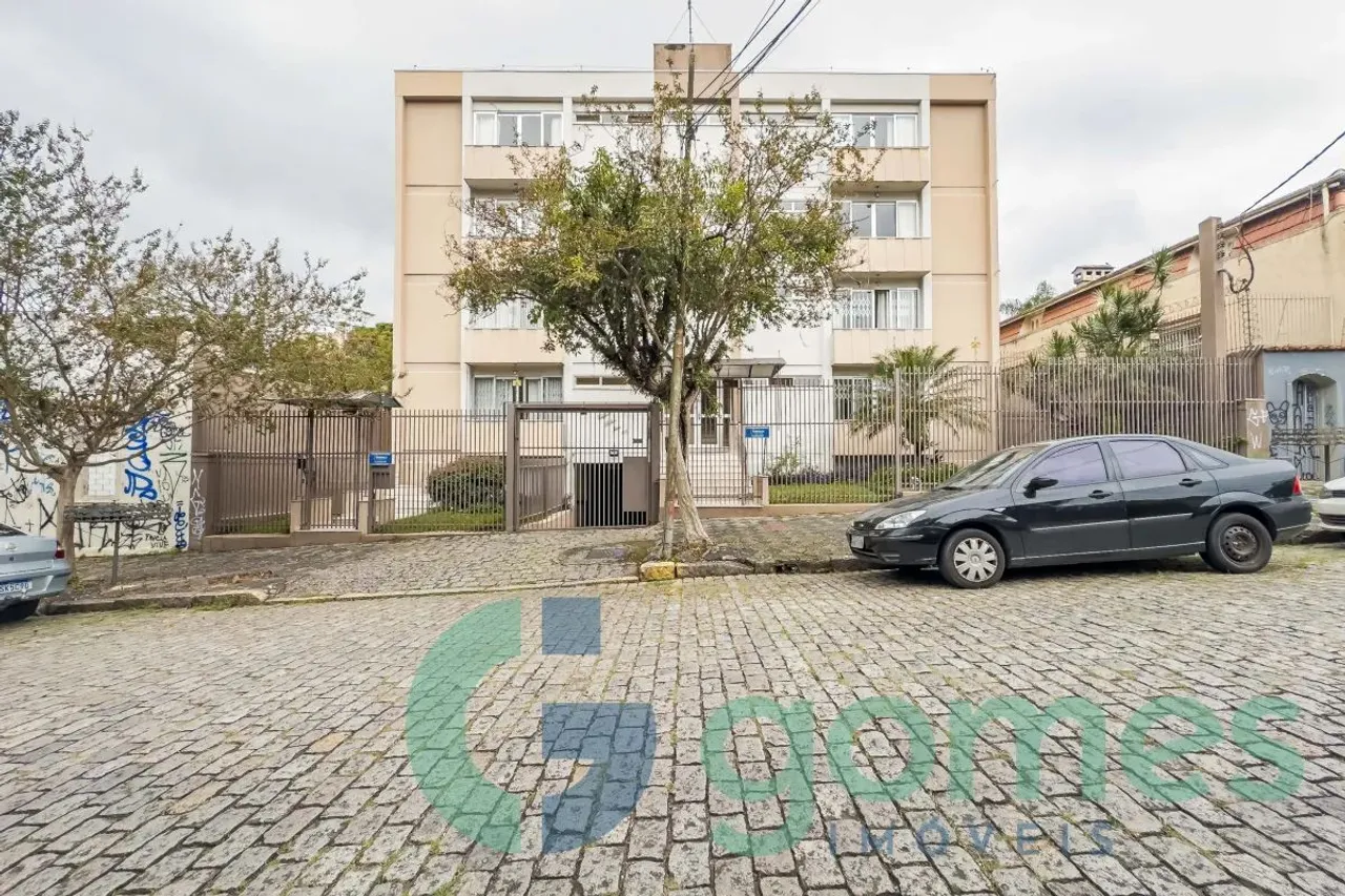 Apartamento com 2 dormitórios à venda no Ed. Arthur Nisio São Francisco
