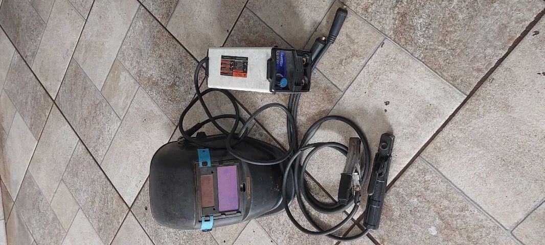 Maquina de solda inversora boxer 145 - Foto 3
