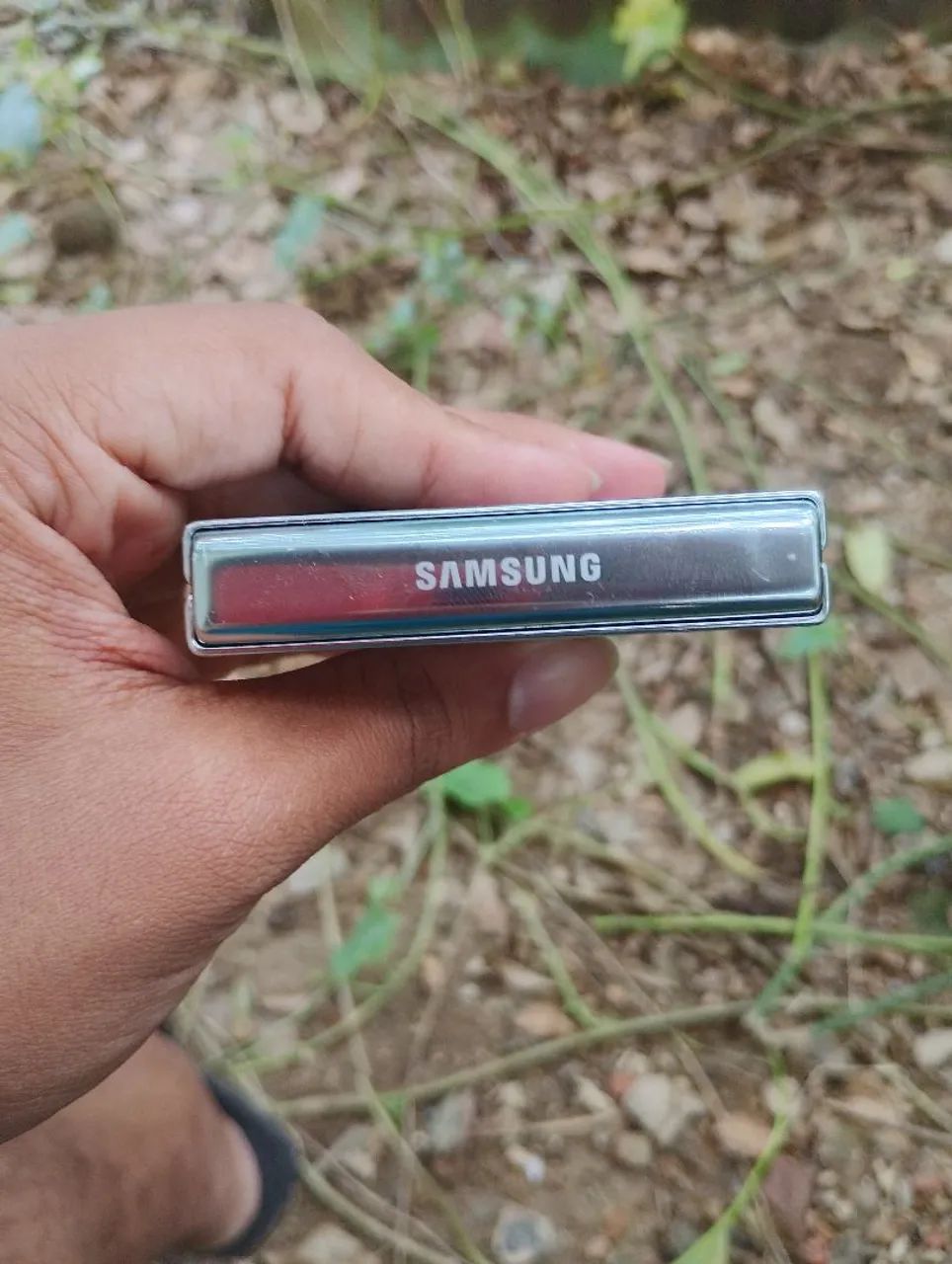 Zflip 5, 256/8+8. Venda ou troca, leia tudo. - Foto 5