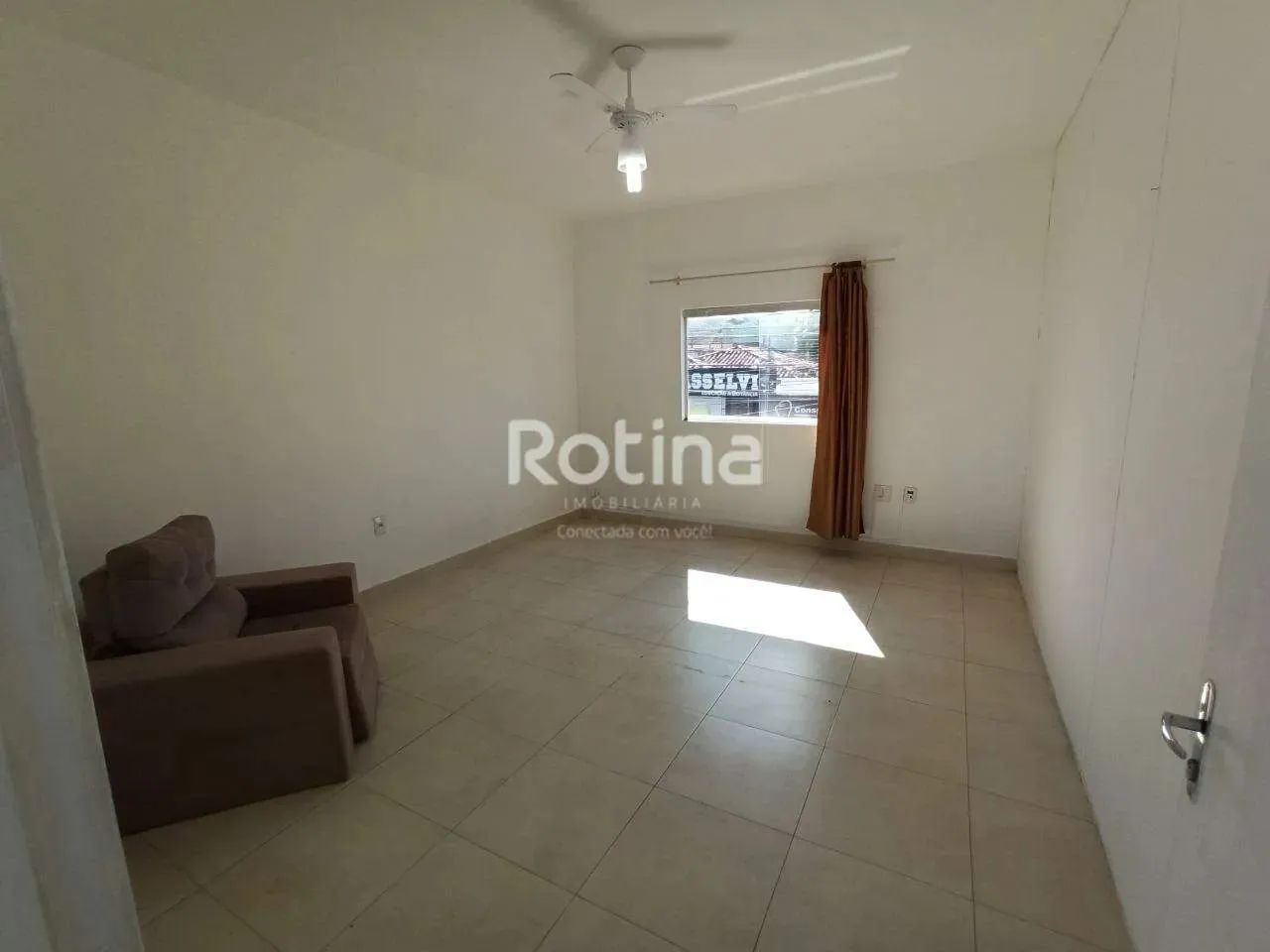Sala para alugar, Centro - Uberlândia/MG - Rotina Imobiliária - Foto 2