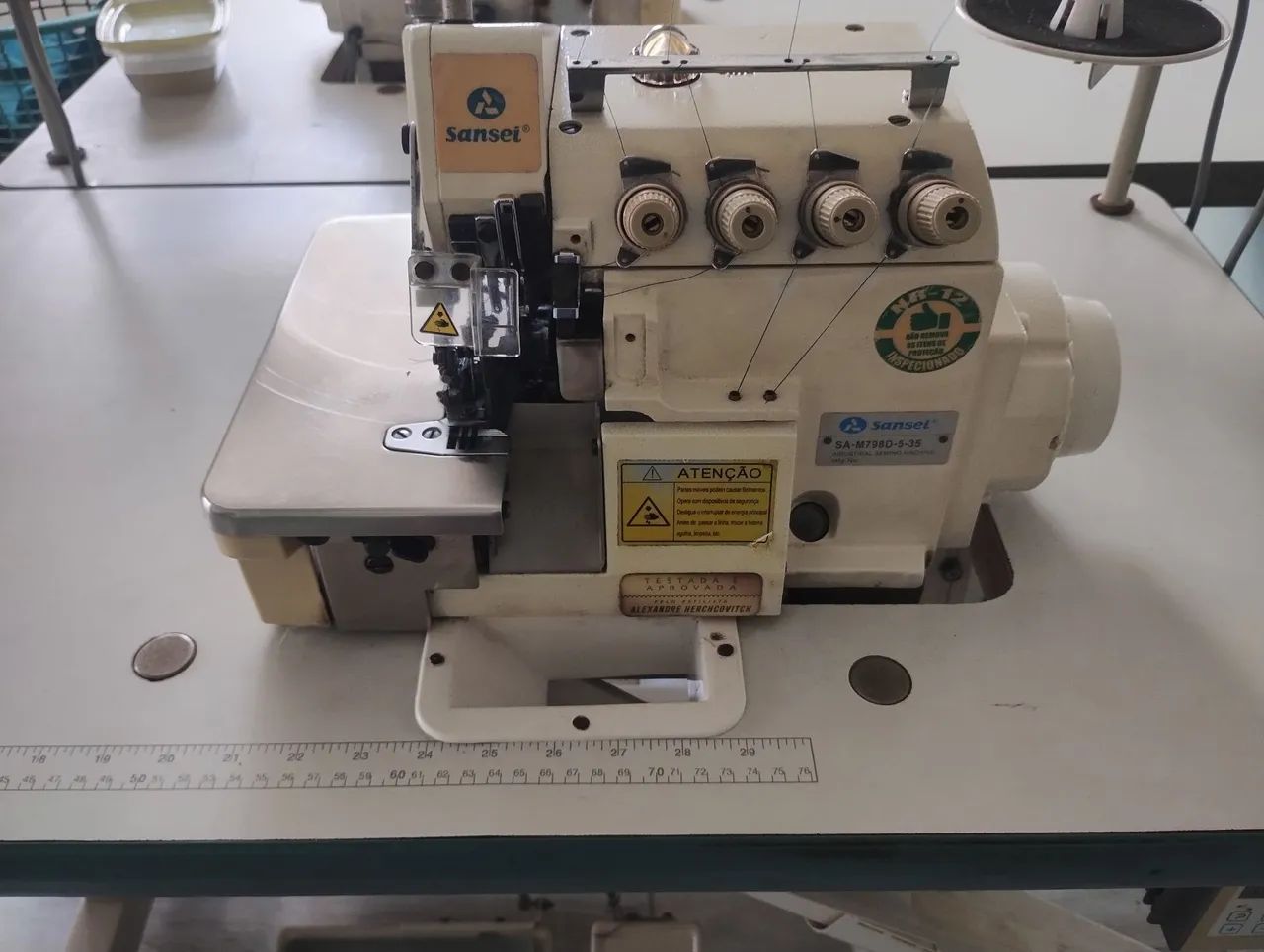 Vendo interlok Semenova com pouco tempo de uso 