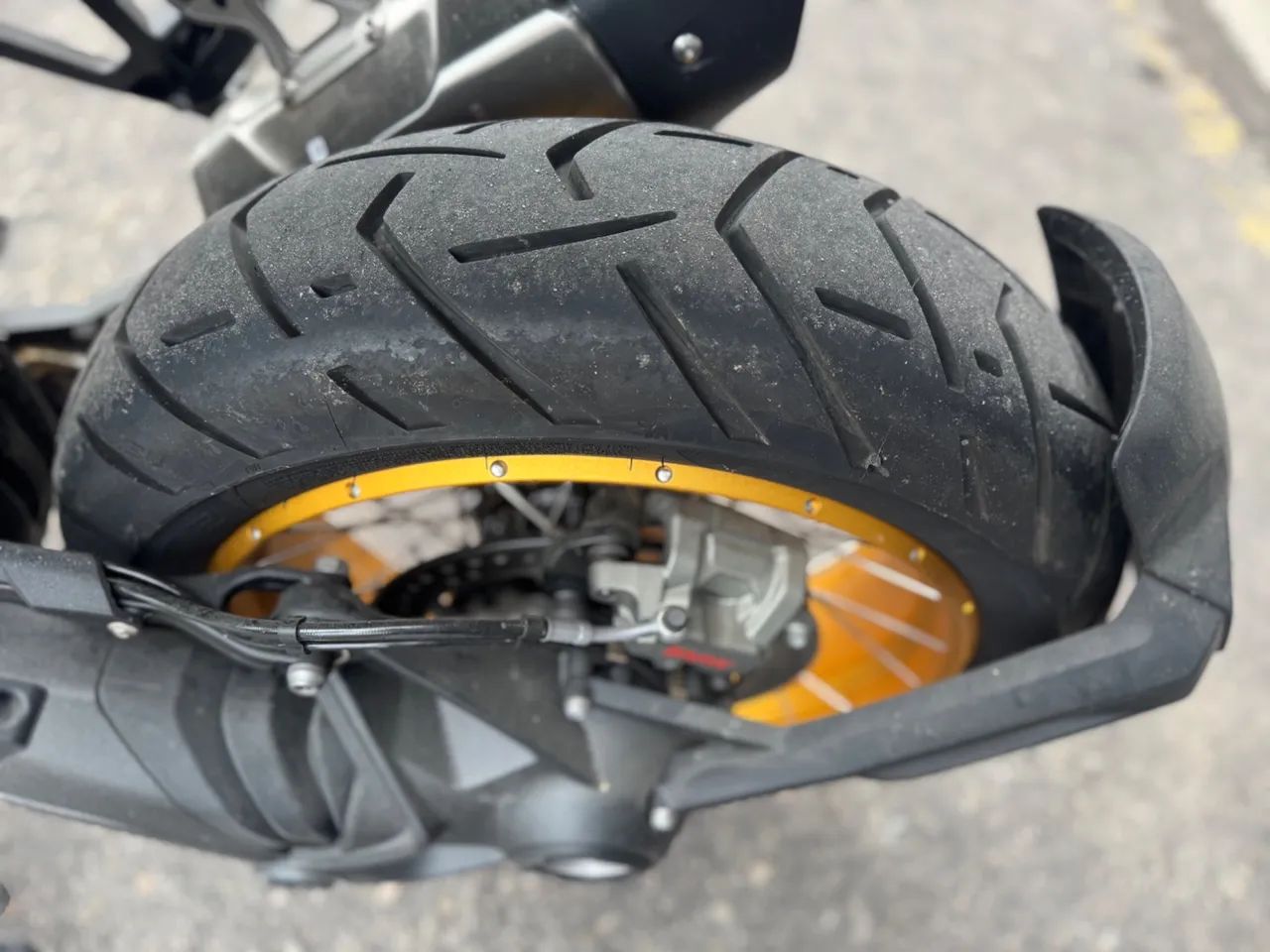 BMW R 1300 GS Triple Black 2024 apenas 1.200 km - Foto 5