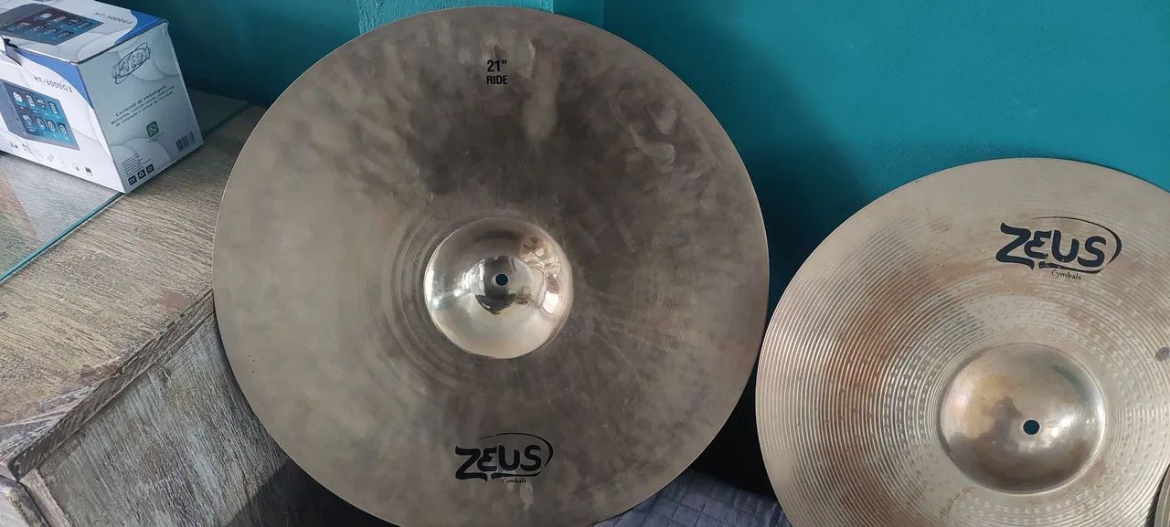 Set de Pratos Zeus Explosion B20 + HH Sabian - Instrumentos