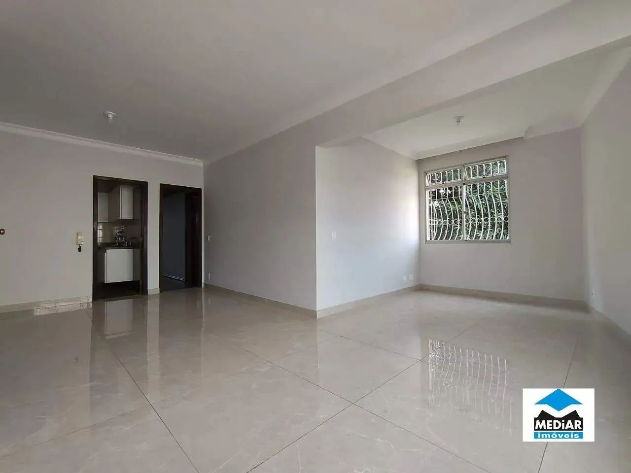 Apartamento para alugar em Santa Tereza - 3 quartos, sala em "L", DCE, suíte, 2 vagas.