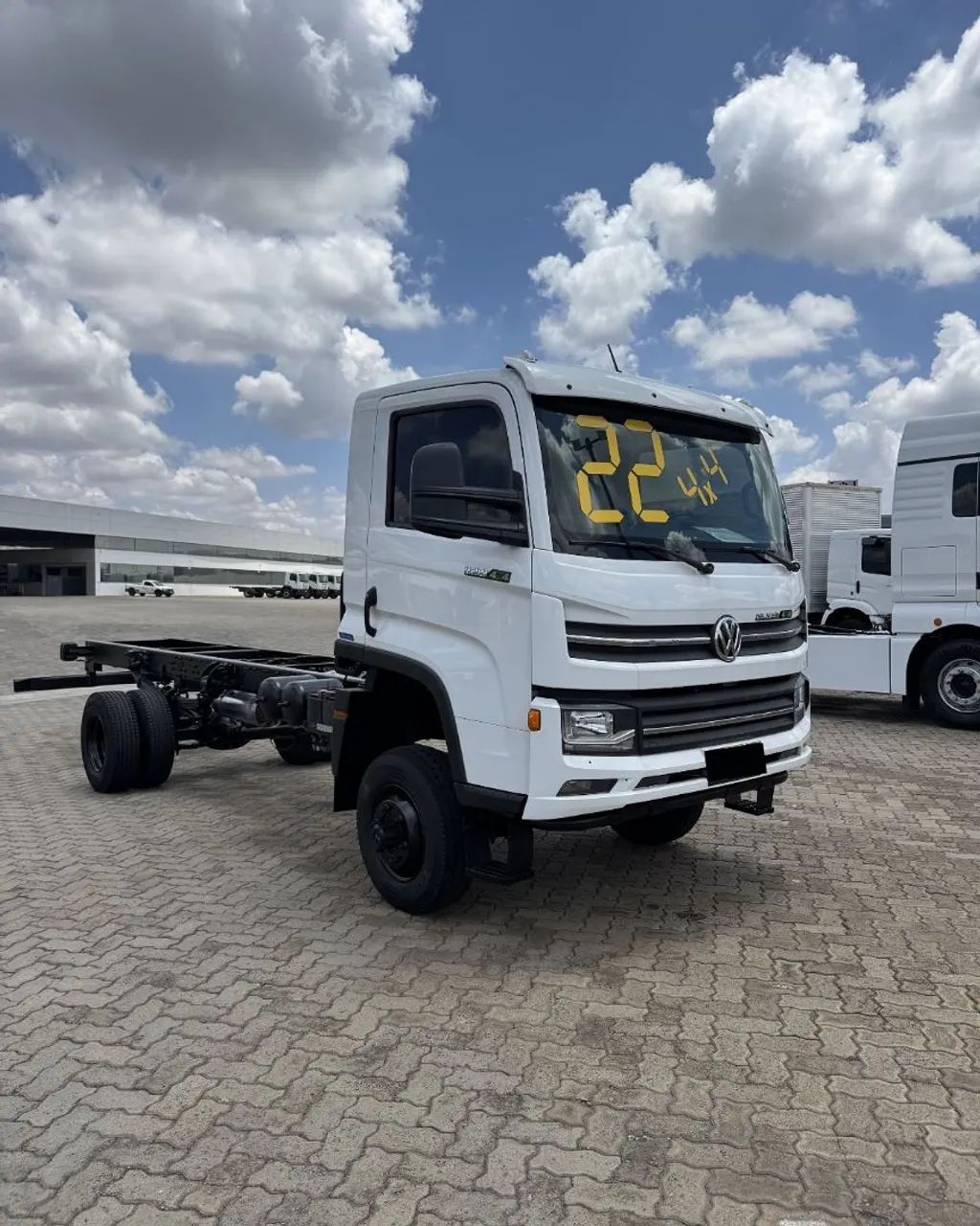 Volkswagen Delivery 11.180  2022 - Foto 2