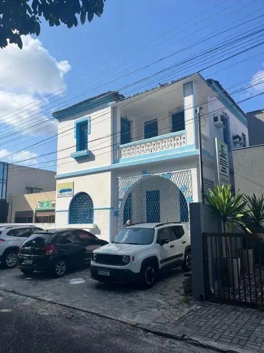 Casa Duplex Ampla e Reformada no Coração de João Pessoa