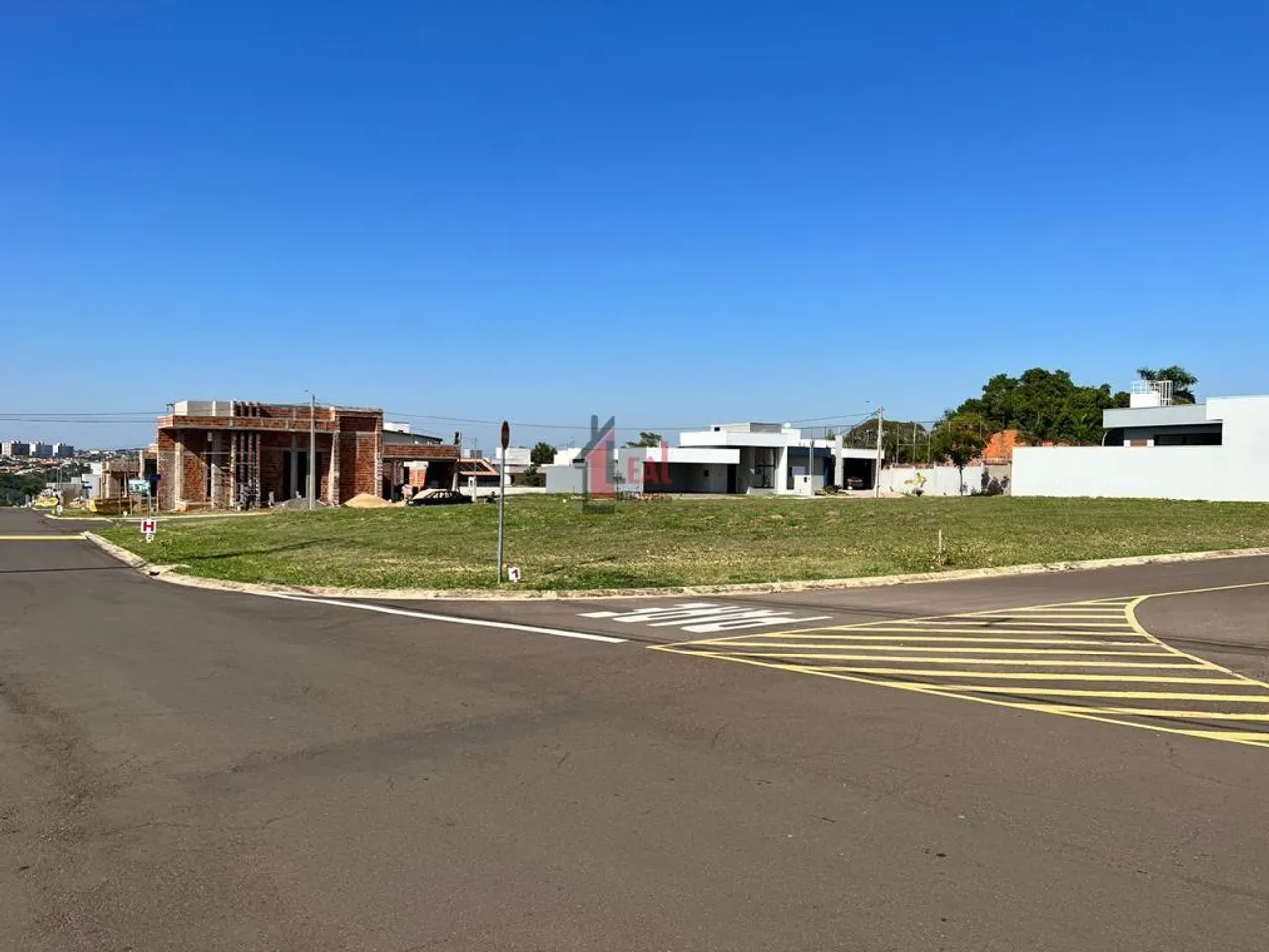 Terreno em Condomínio para Venda em Álvares Machado, CONDOMINIO RESIDENCIAL VALENCIA ll