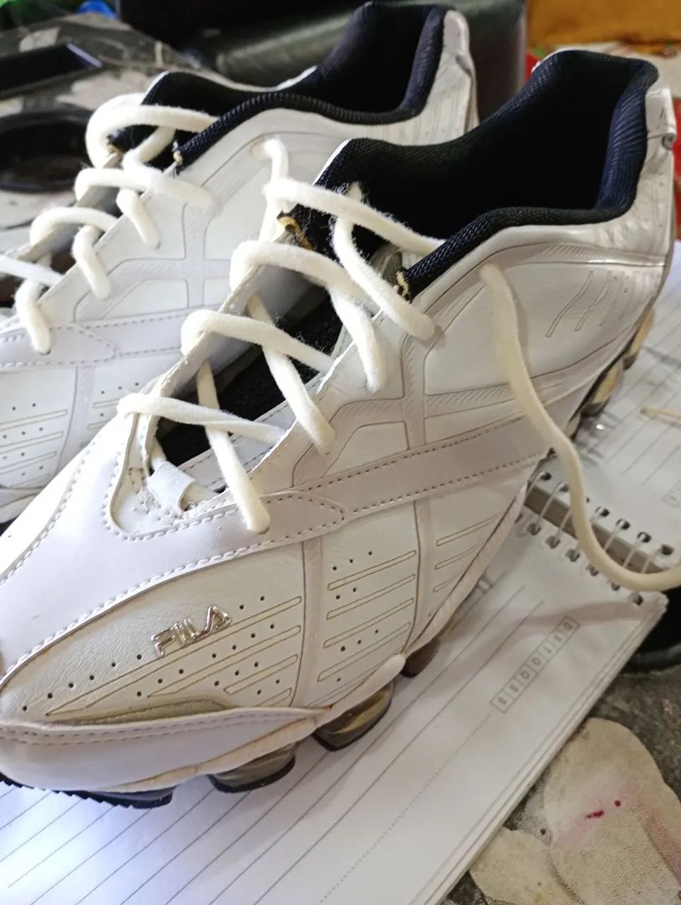 Vendo Tênis Fila Branco - Número 41  - Foto 2