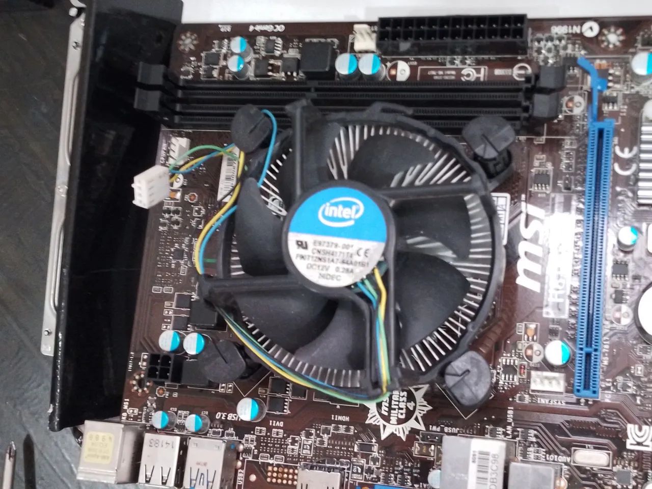 Lote de placas mãe Asus e outras com processador - Foto 5