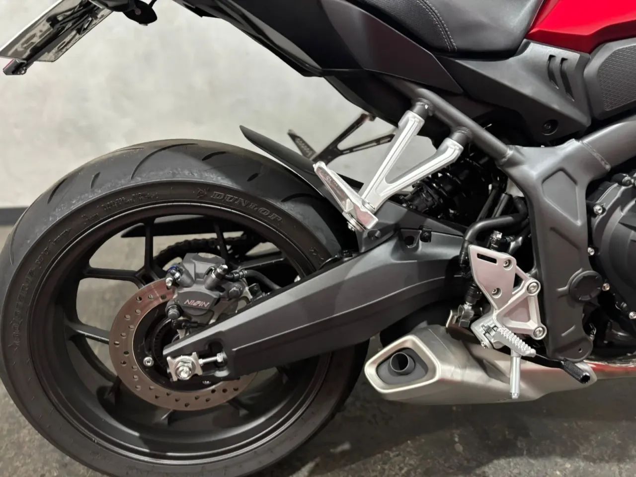 HONDA CB 650 R ABS VERMELHO 2024 - Foto 6