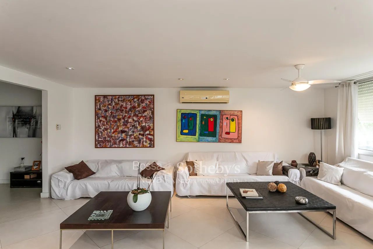 Apartamento espaçoso em prédio clássico no Arpoador - Foto 3